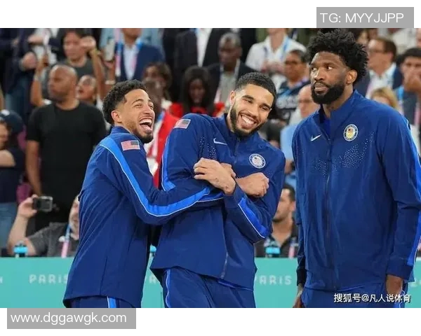 篮球明星朋友的友情故事与赛场背后的温暖瞬间