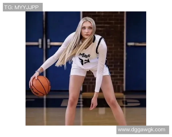 篮球明星展现风采女子打篮球的魅力与力量之旅